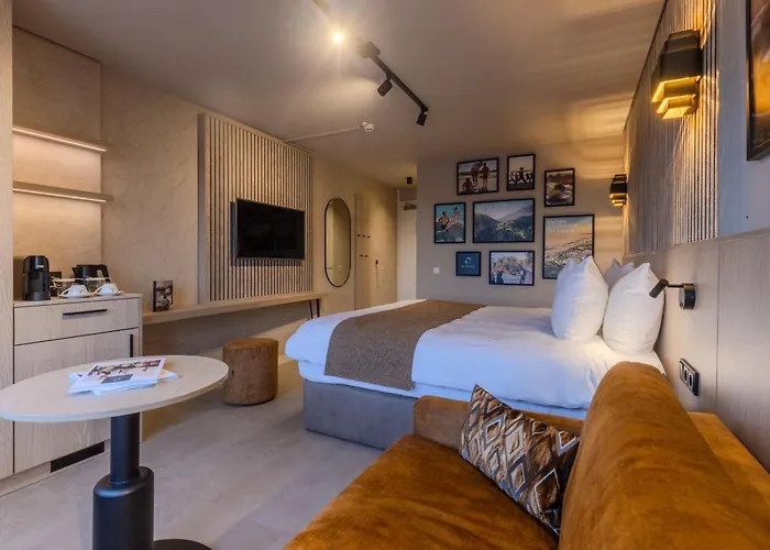 Skotel The Hague, Hotelschool The Hague